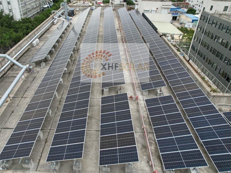 تركيب الطاقة الشمسية على السقف المسطح الخرساني