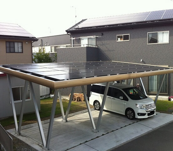 مرآب الطاقة الشمسية الياباني 3.8 ميجاوات
